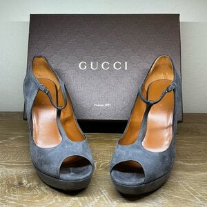 Gucci Betty Grey Suede Peep-Toe T-strap Platform Pump Womens Size 37.5